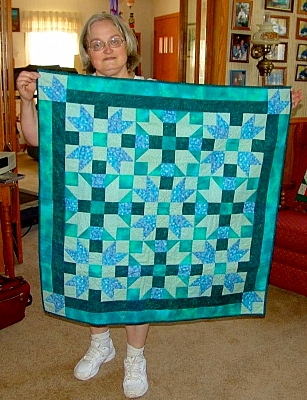 Kathy with her Sister's Choice quilt